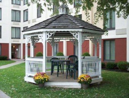 Ramada By Wyndham Watertown Thousand Exterior photo